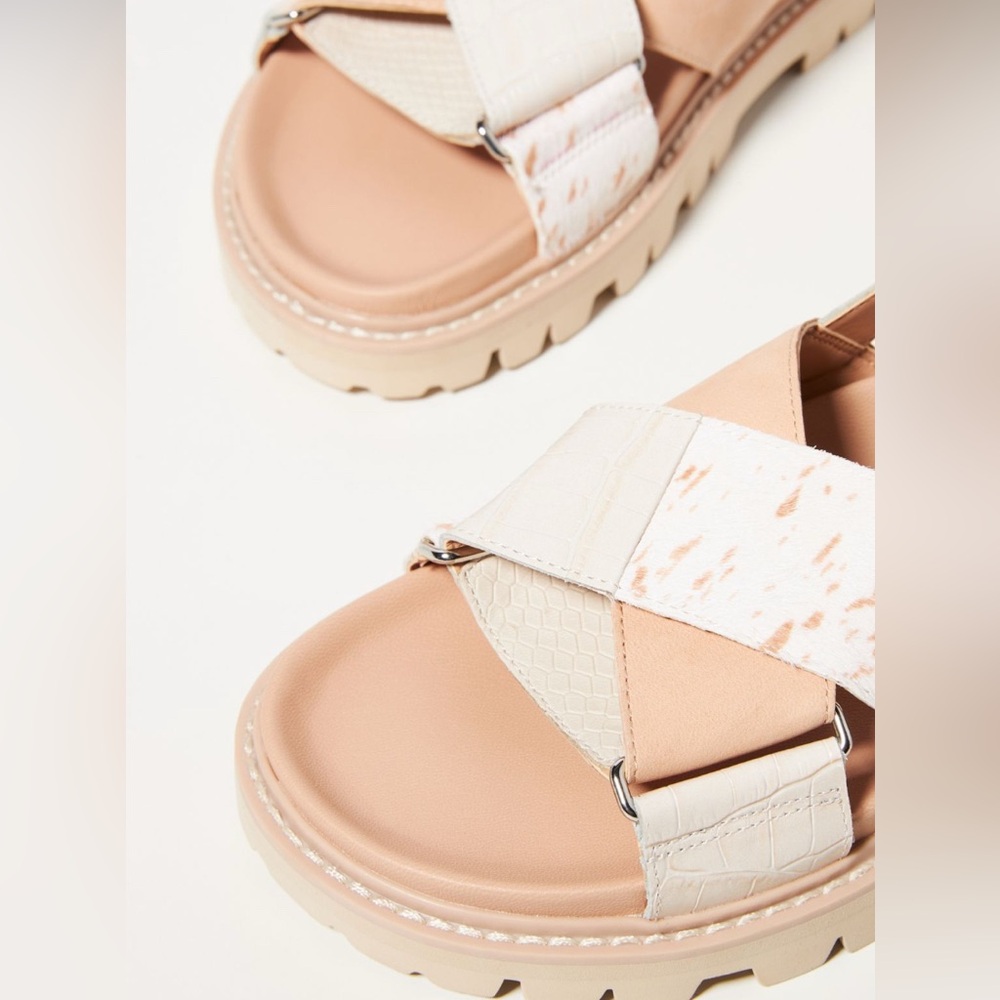 Dolce Vita Patchwork Platform Sandals - image 3